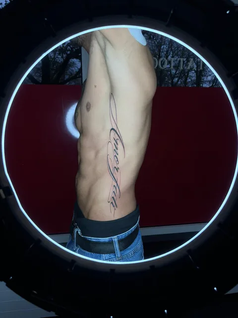 Blackwork · Bein Tattoo